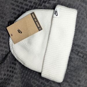 White Nike Classic Terra Knit Unisex Beanie.